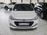 Gebraucht Hyundai i20 84 PS (61 kW) 2018 Weiss Limousine