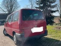 Second-hand VW T4 102 CP (75 kW) 2001 Roșu Van