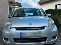 Gebraucht Daihatsu Sirion 91 PS (66 kW) 2009 Silber Kleinwagen