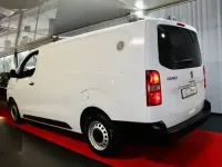 Gebraucht Peugeot Expert Premium 150 PS (110 kW) 2019 Weiß Van