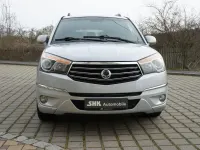 Gebraucht SsangYong Rodius Sapphire 155 PS (114 kW) 2015 Silber Van / Kleinbus