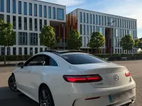 Gebraucht Mercedes E350 AMG 300 PS (220 kW) 2019 Weiß Coupé