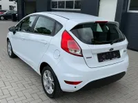 Gebraucht Ford Fiesta Trend 101 PS (74 kW) 2013 Weiß Limousine
