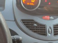 Gebraucht Renault Twingo Liberty 75 PS (55 kW) 2012 Weiß Kleinwagen