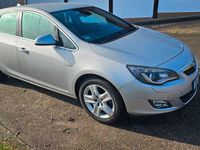 Gebraucht Opel Astra Innovation 179 PS (131 kW) 2011 Silber Limousine