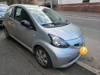 Gebraucht Toyota Aygo 68 PS (50 kW) 2007 Silber Kleinwagen