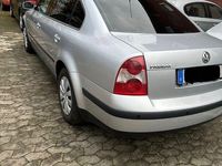 Gebraucht VW Passat Basis 116 PS (85 kW) 2001 Silber Limousine