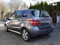 Gebraucht Mercedes B180 116 PS (85 kW) 2009 Grau Van / Kleinbus