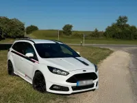 Gebraucht Ford Focus ST 185 PS (136 kW) 2015 Weiß Kombi