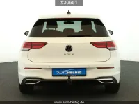 Gebraucht VW Golf VIII Active 150 PS (110 kW) 2023 Weiß Limousine