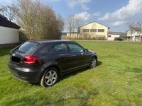 Gebraucht Audi A3 105 PS (77 kW) 2011 Grau Kleinwagen