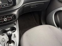 Second-hand Smart ForFour 71 CP (52 kW) 2019 Alb Hatchback