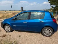 Gebraucht Renault Clio II 75 PS (55 kW) 2010 Blau Limousine