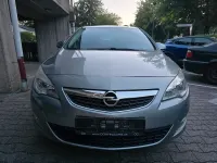 Gebraucht Opel Astra 116 PS (85 kW) 2011 Grau Limousine