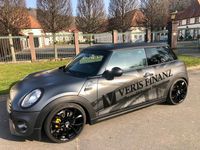 Usado Mini ONE 75 HP (55 kW) 2015 Preto Citadino