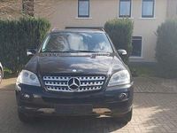 Gebraucht Mercedes ML350 272 PS (200 kW) 2006 Schwarz SUV