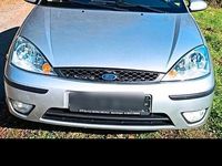 Gebraucht Ford Focus 100 PS (73 kW) 2003 Silber Limousine