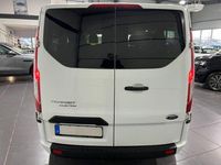 Second-hand Ford Transit Custom 105 CP (77 kW) 2018 Alb Break