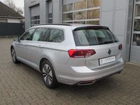 Używany VW Passat GTE 156 KM (114 kW) 2021 Srebrny Kombi