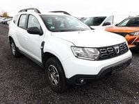 Gebraucht Dacia Duster Comfort 114 PS (83 kW) 2018 Gletscherweiß SUV