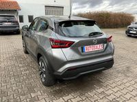 Gebraucht Nissan Juke 114 PS (83 kW) 2022 Silber SUV