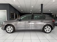 Gebraucht Peugeot 308 Active 131 PS (96 kW) 2021 Grau Limousine