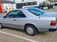 Gebraucht Mercedes 230 136 PS (100 kW) 1991 Silber Coupé