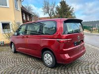 Gebraucht VW Multivan 136 PS (100 kW) 2024 Rot Van