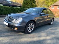 Second-hand Mercedes E320 Elegance 224 CP (164 kW) 2006 Albastru Berlinǎ
