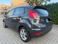Gebraucht Ford Fiesta 101 PS (74 kW) 2015 Grau Kleinwagen
