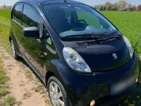 Gebraucht Peugeot iON 49 kW (67 PS) 2012 Schwarz Kleinwagen