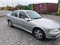 Gebraucht Opel Vectra Sport 170 PS (125 kW) 1999 Silber Limousine