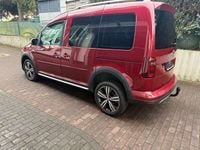 Gebraucht VW Caddy S 122 PS (89 kW) 2016 Rot Van / Kleinbus