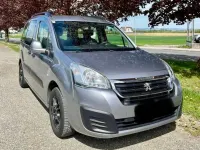 Gebraucht Peugeot TePee 99 PS (72 kW) 2016 Grau Kombi