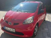 Używany Toyota Aygo 68 KM (50 kW) 2007 Czerwony Hatchback