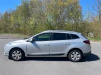 Używany Renault Mégane Dynamique 106 KM (77 kW) 2011 Srebrny Sedan/Limuzyna