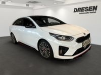 Gebraucht Kia ProCeed GT 204 PS (150 kW) 2019 Hw2) deluxeweiss met. (weiss Kleinwagen