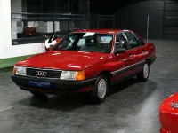 Gebraucht Audi 100 Basis 90 PS (66 kW) 1989 Rot Limousine
