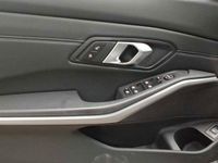 Gebraucht BMW 318 Shadowline 150 PS (110 kW) 2023 Grau Kombi