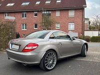 Gebraucht Mercedes SLK280 231 PS (169 kW) 2007 Silber Cabrio