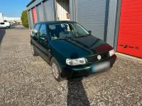 Używany VW Polo 50 KM (36 kW) 1998 Zielony Hatchback
