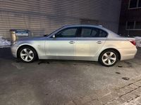 Gebraucht BMW 523 177 PS (130 kW) 2005 Silber Limousine
