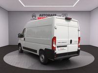 Neu Peugeot Boxer 140 PS (102 kW) 2025 Kaolin weiß Van