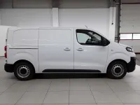 Gebraucht Opel Vivaro-e Combi Edition 144 PS (105 kW) 2024 Jade weiss Van / Kleinbus