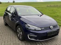 Gebraucht VW e-Golf 100 kW (136 PS) 2019 Blau Kleinwagen