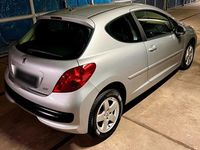 Gebraucht Peugeot 207 90 PS (66 kW) 2006 Silber Limousine