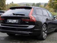 Second-hand Volvo V90 Plus 455 CP (334 kW) 2025 Negru Break