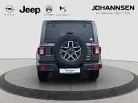 Neu Jeep Wrangler Sahara 272 PS (200 kW) 2025 Grau SUV