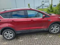 Gebraucht Ford Kuga 150 PS (110 kW) 2018 Rot SUV