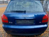 Gebraucht Audi A3 Attraction 150 PS (110 kW) 2000 Blau Limousine